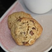 Cookies aux pépites de chocolat et noisettes